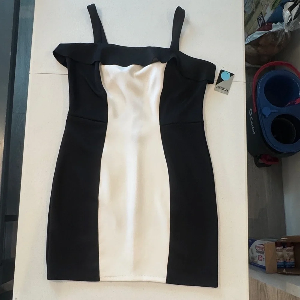 Project Runway Black White Hourglass Dress XXL NWT Bodycon Sheath Dress Strappy